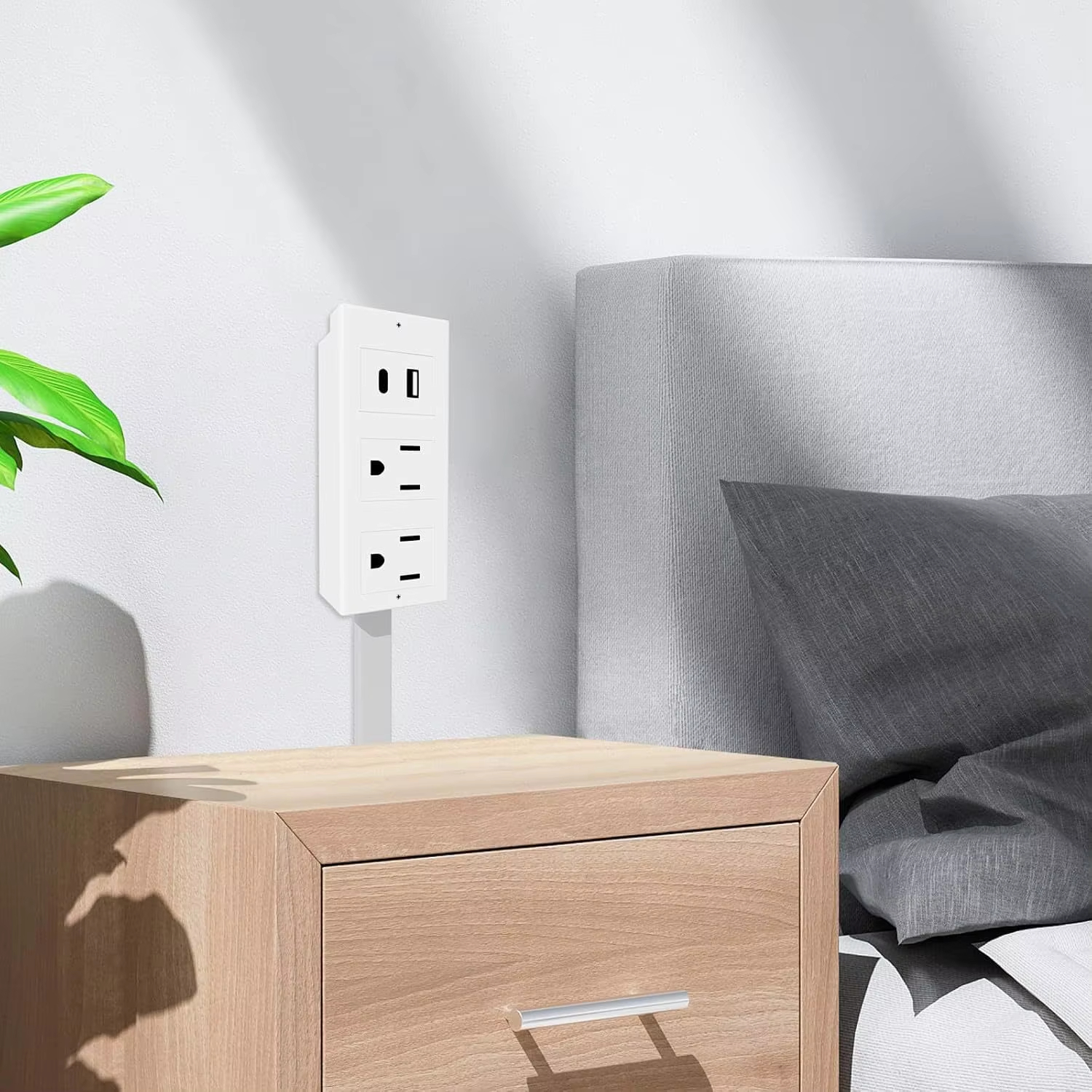 Retractable Outlet Extender with USB-A & USB-C – US/UK/AU