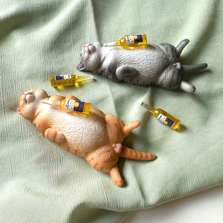 Cute Sleeping Pet Resin Figurines 🐶🐱🍺