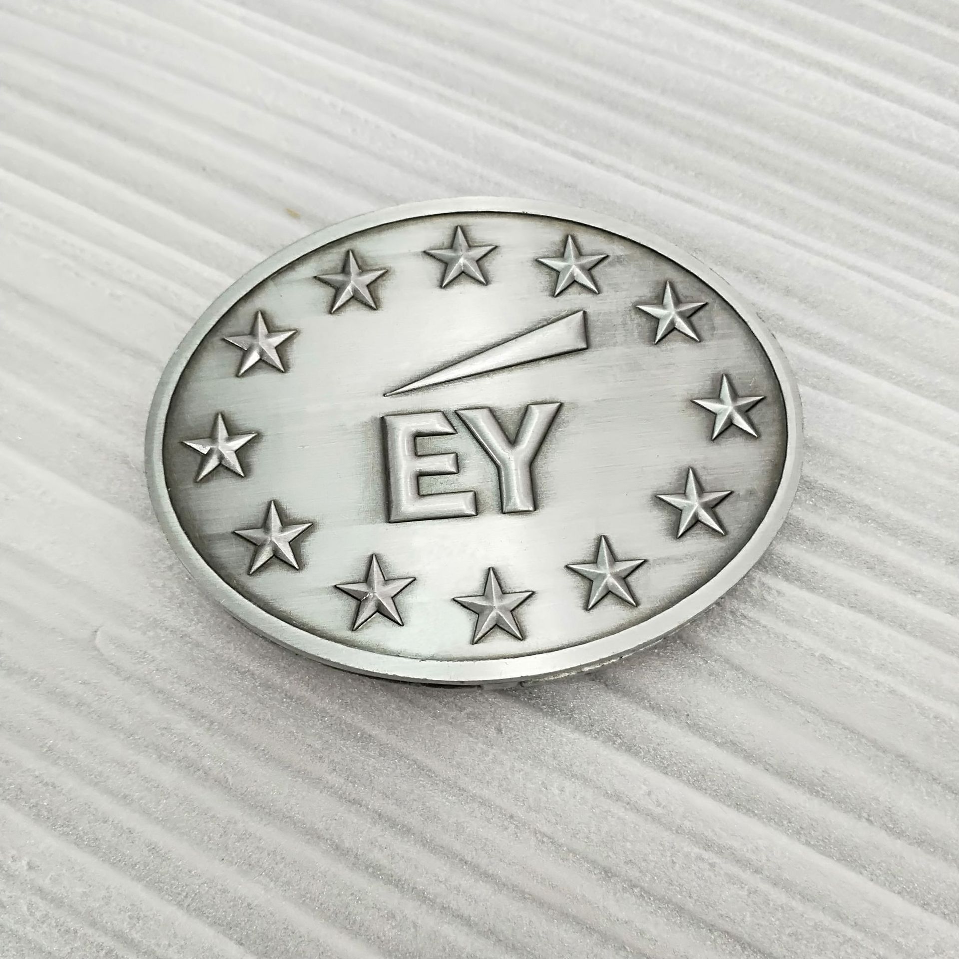 🤠 Texas Style Hands-Free Beverage Belt Buckle