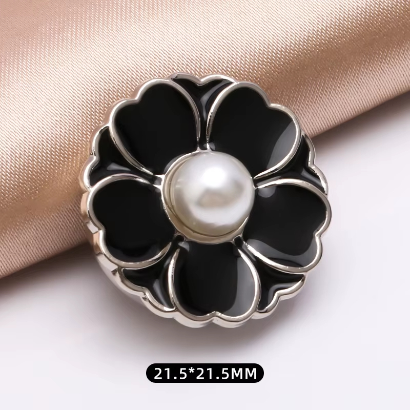 💎 Rhinestone & Pearl Decorative Collar Clips Set