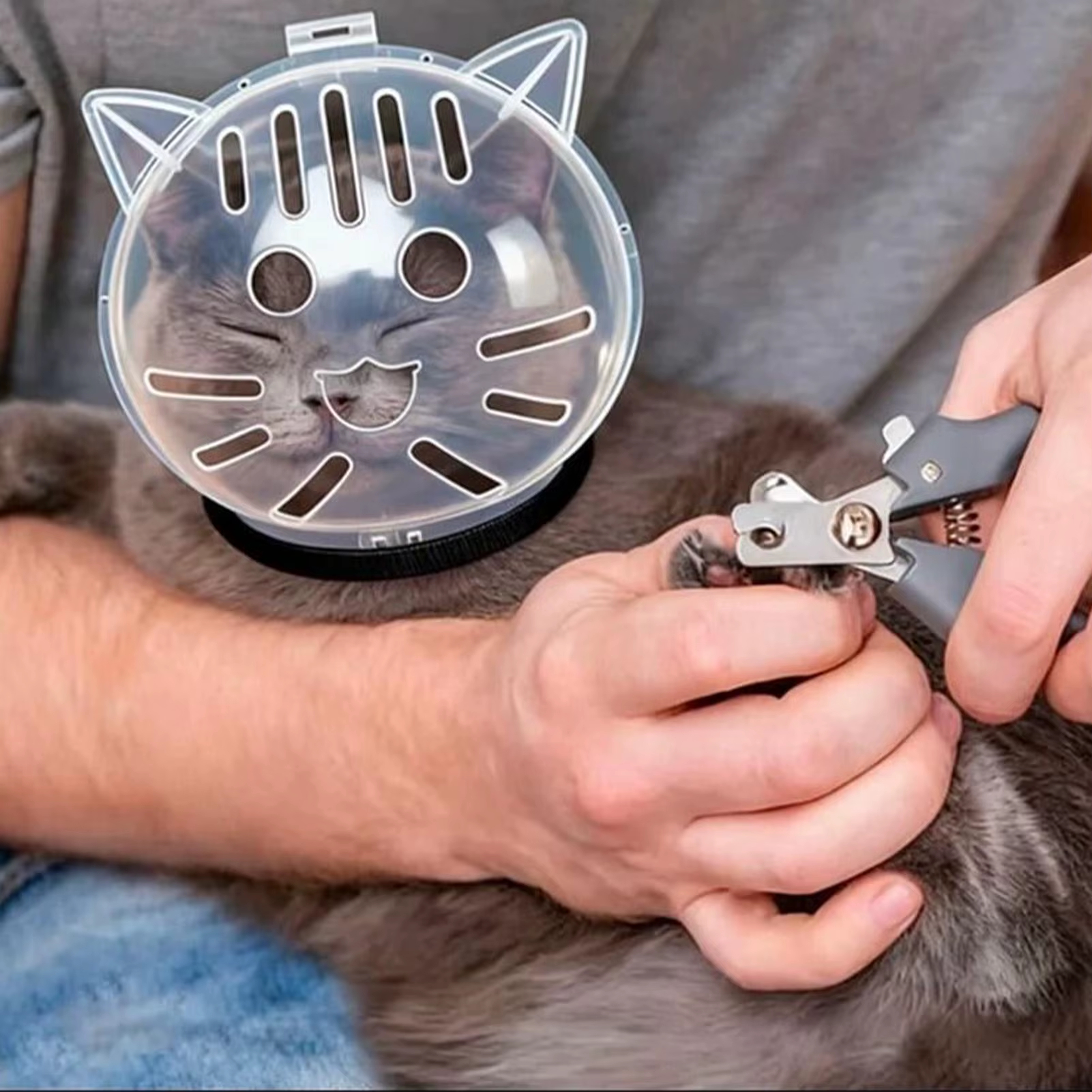 Transparent Cat Grooming Helmet – Breathable Anti-Bite Protective Bubble Muzzle