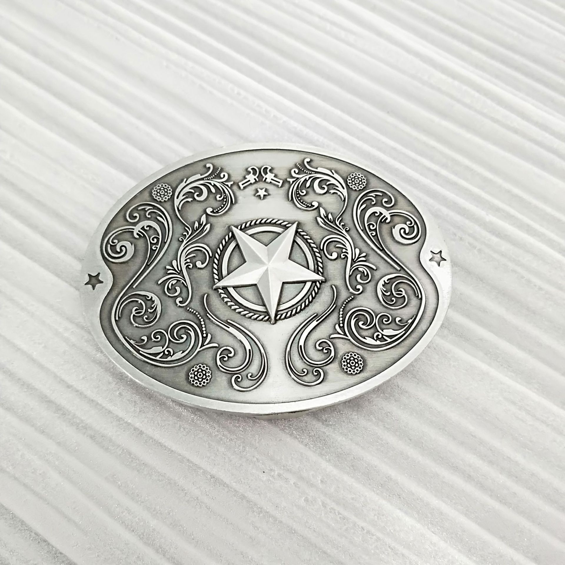 🤠 Texas Style Hands-Free Beverage Belt Buckle