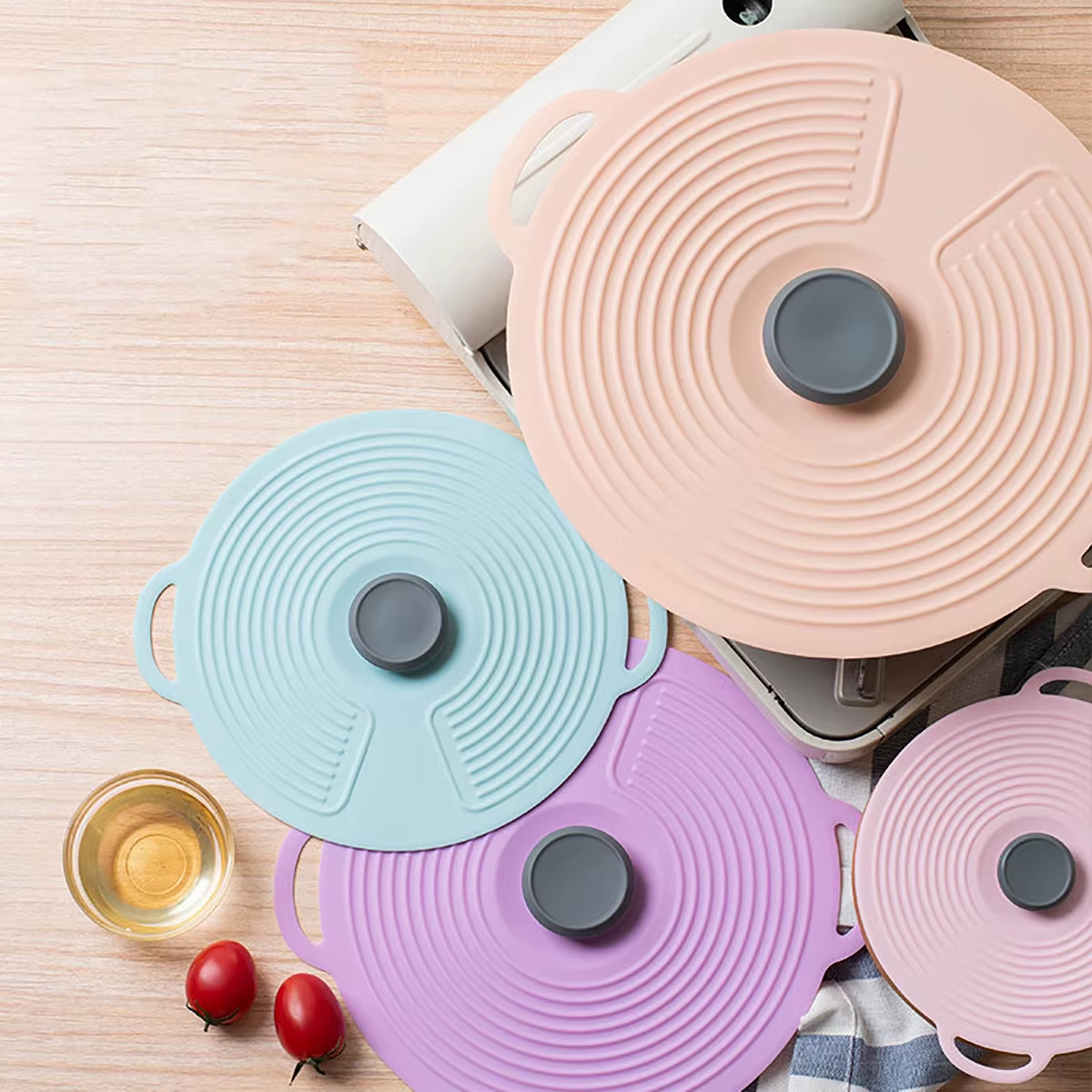 🍲 Heat-Resistant Silicone Pot Cover – Anti-Overflow & Splatter Guard