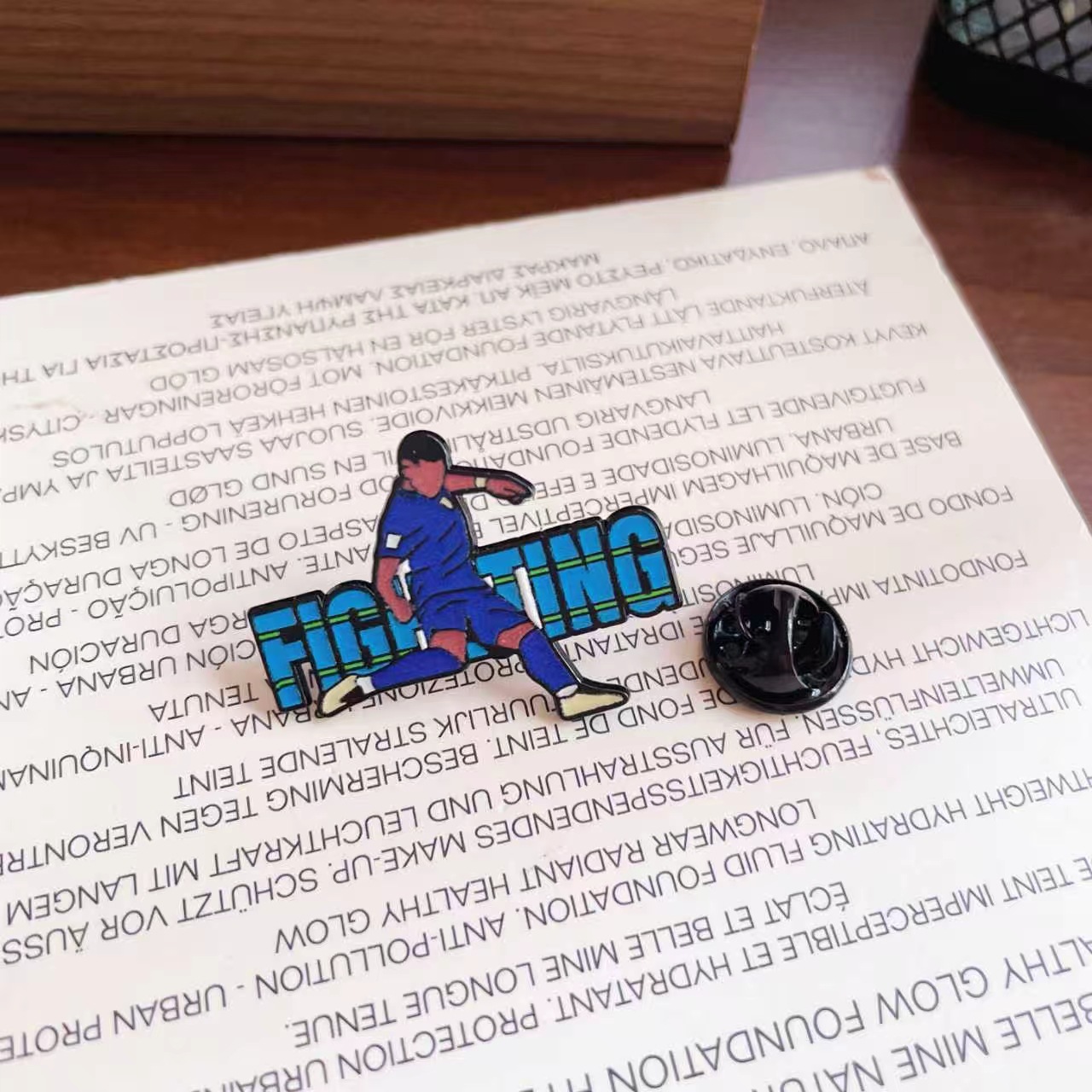 🏆 2026 World Cup Football Fan Collectible Metal Pin Badge