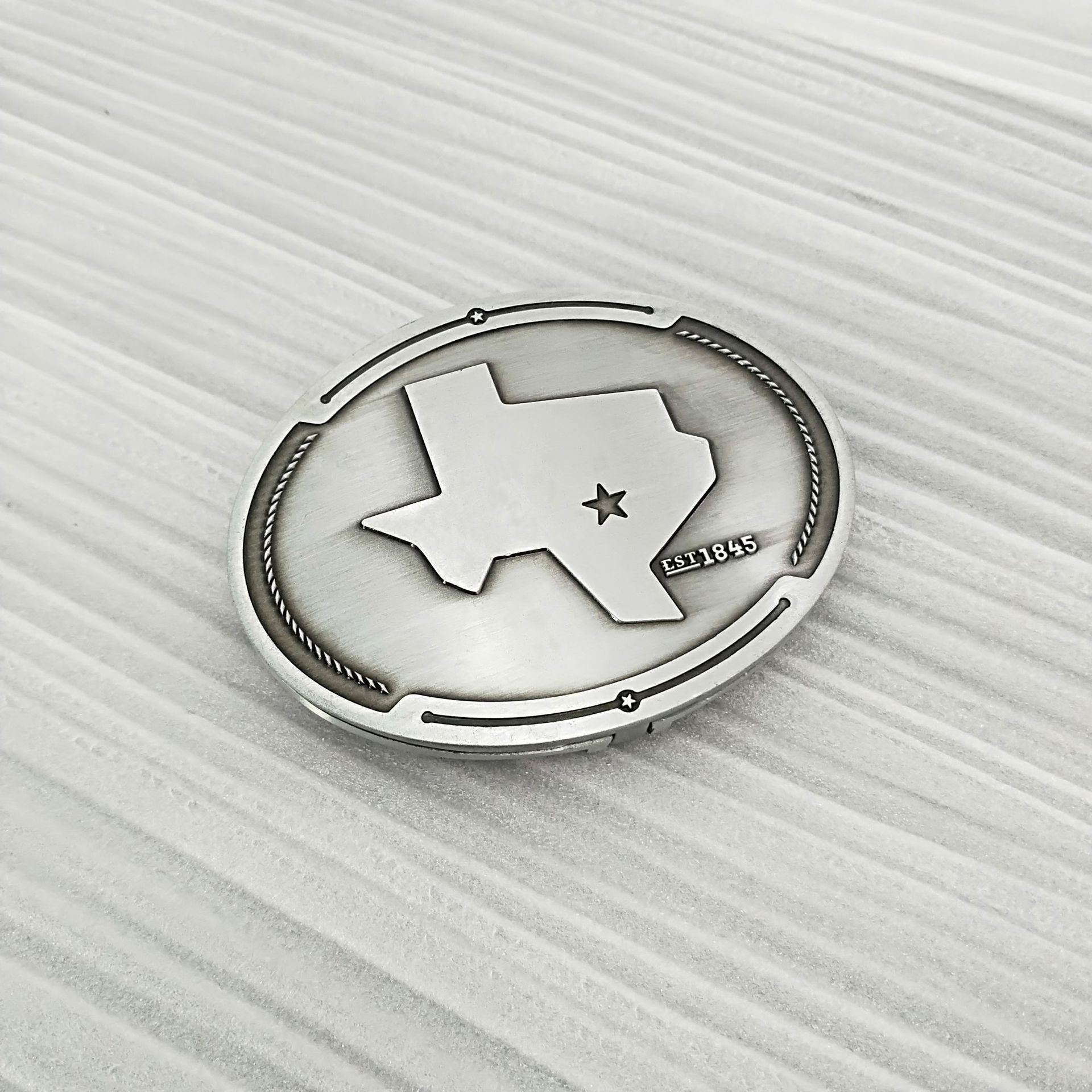 🤠 Texas Style Hands-Free Beverage Belt Buckle