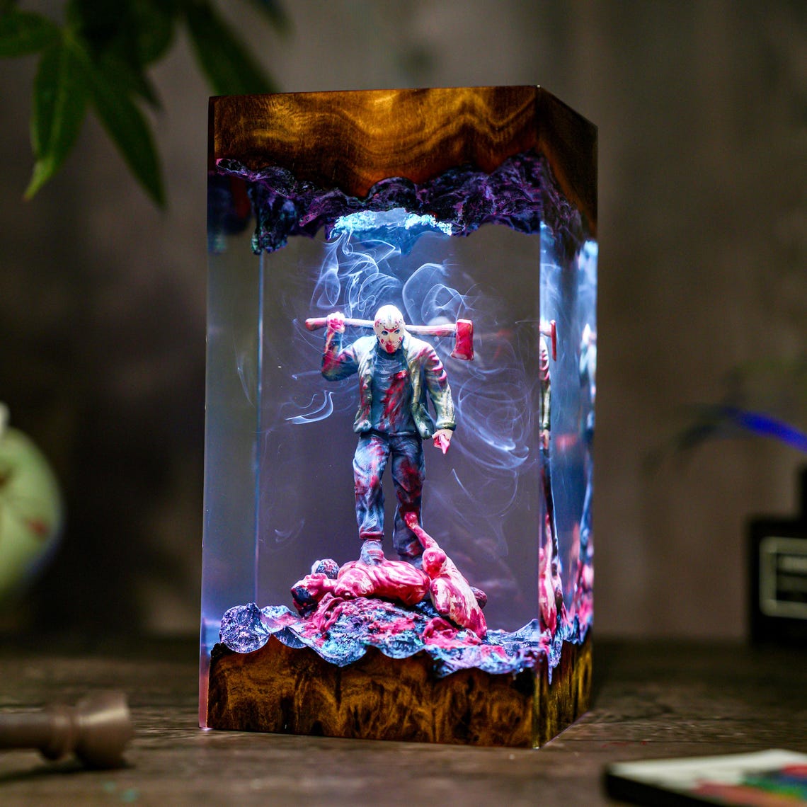 Masked Killer Resin Lamp, Horror Killer Figure Night Light, Halloween Decor, Horror Fan Gift