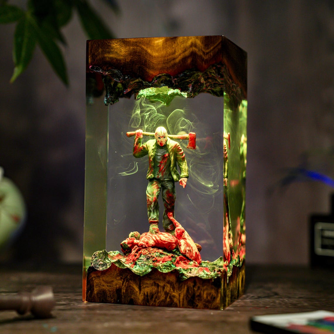 Masked Killer Resin Lamp, Horror Killer Figure Night Light, Halloween Decor, Horror Fan Gift