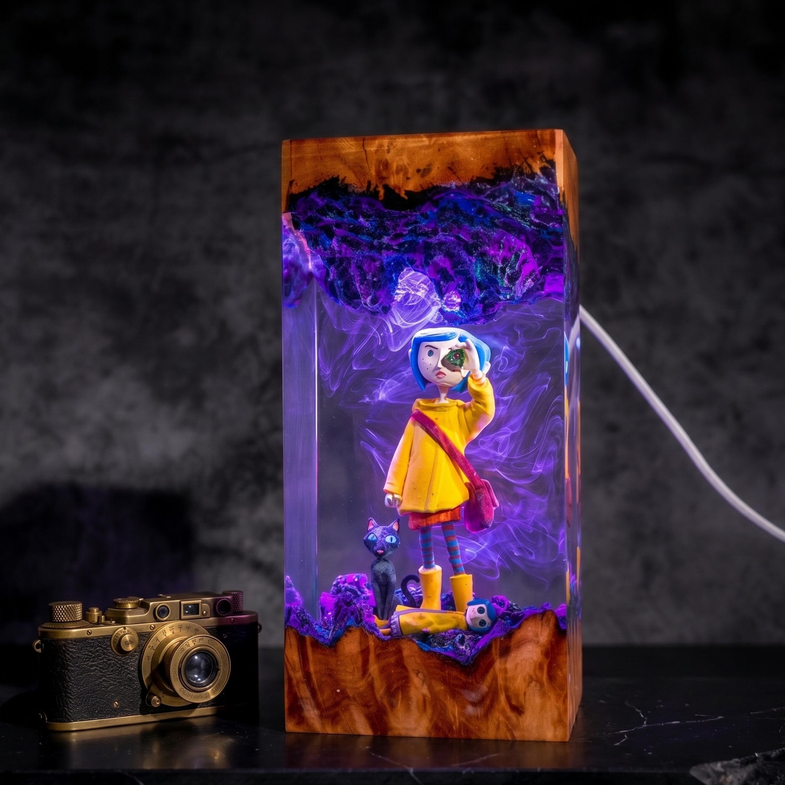 Dark Fantasy Girl Resin Lamp, Gothic Doll Night Light, Spooky Halloween Decor, Creepy Cute Fantasy Display, Unique Gift