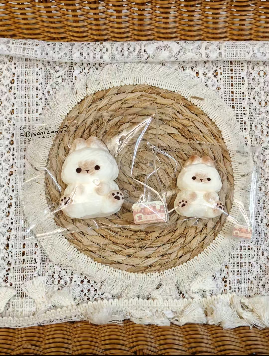 Thin cream thick milk mud small animals cute short-eared rabbit Siamese rabbit pinch pinch Le silicone decompression toy