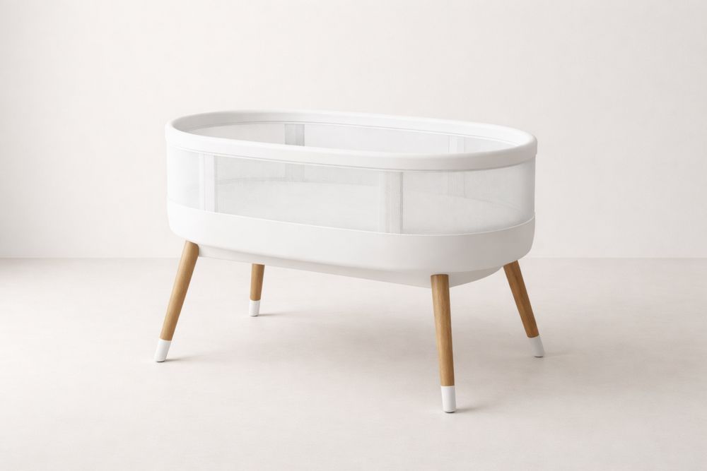 White Oval Bassinet with Mesh Sides and Solid Wood Legs-Crystalhomeeu