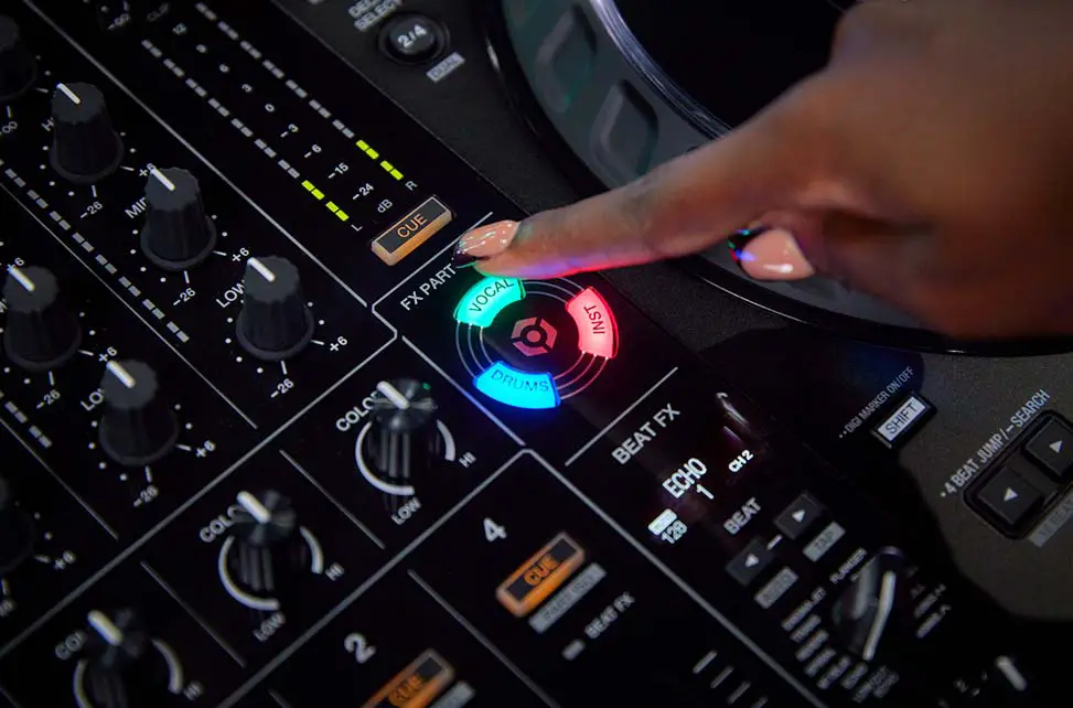 Pioneer DDJ-FLX10 vs. OPUS QUAD (Which One Is Better?) - djgear2k