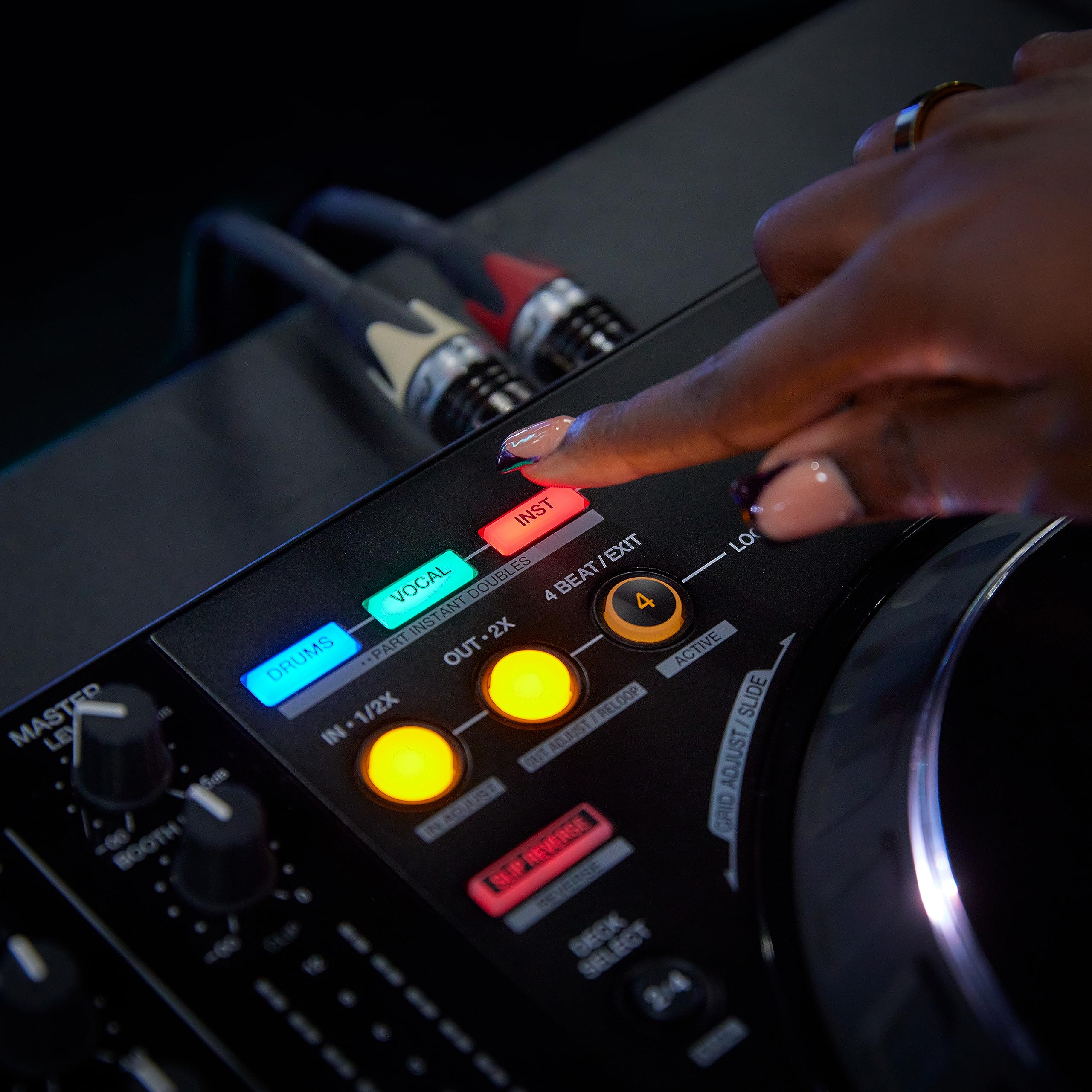 🛒Deals of This Week €29.98 -  4-channel Professional DJ Controller, Track Separation