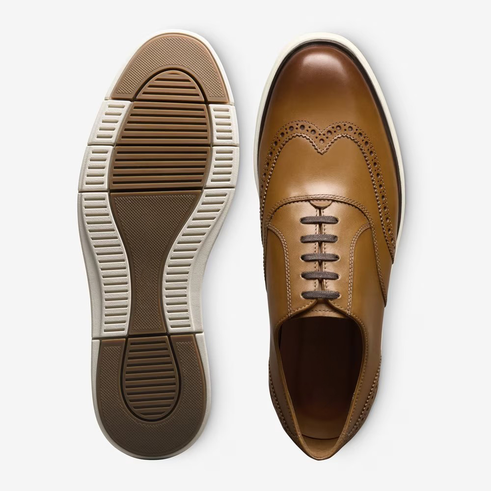 Almond Commuting Style Lace-up Hybrid Oxford