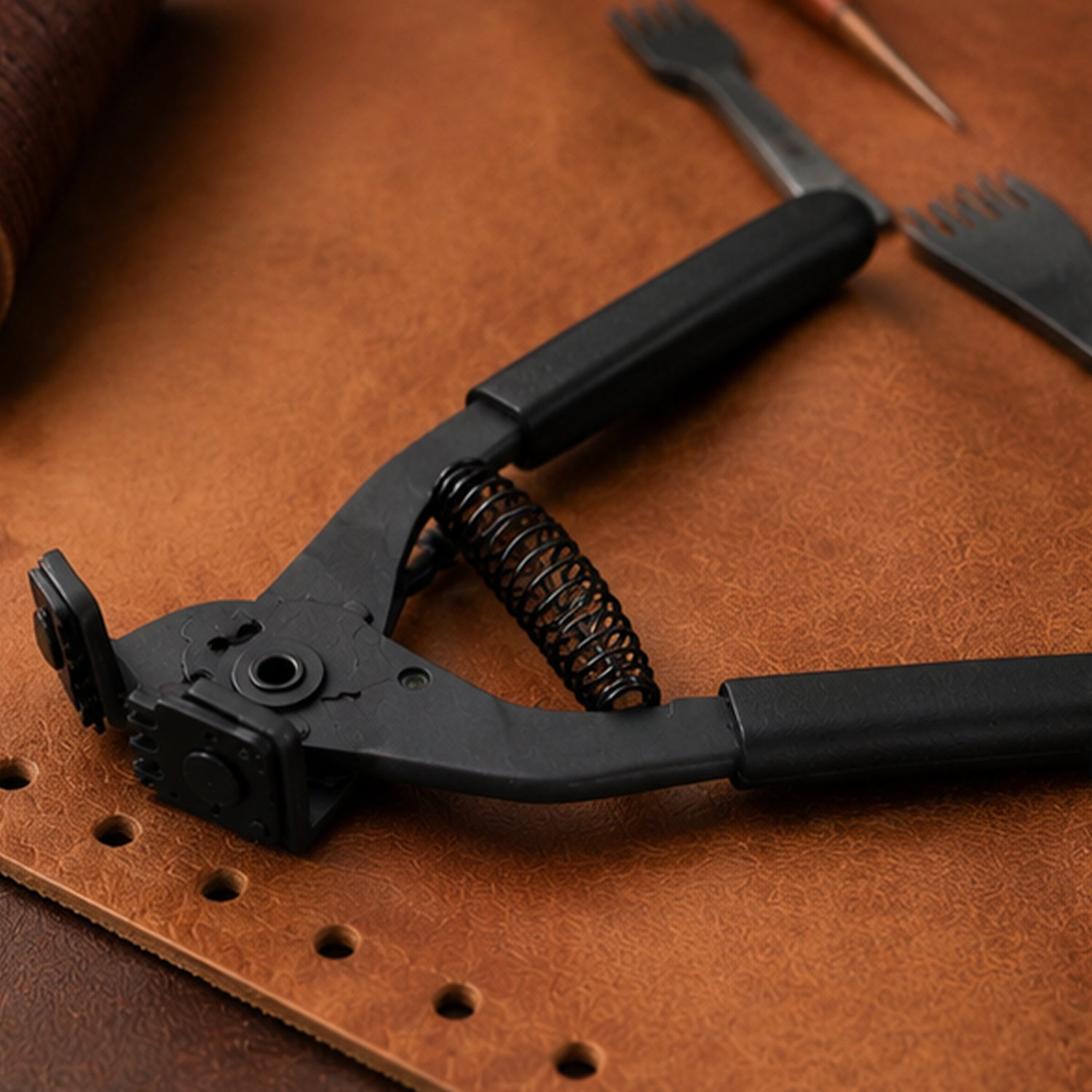 Leather punching tools silent pliers
