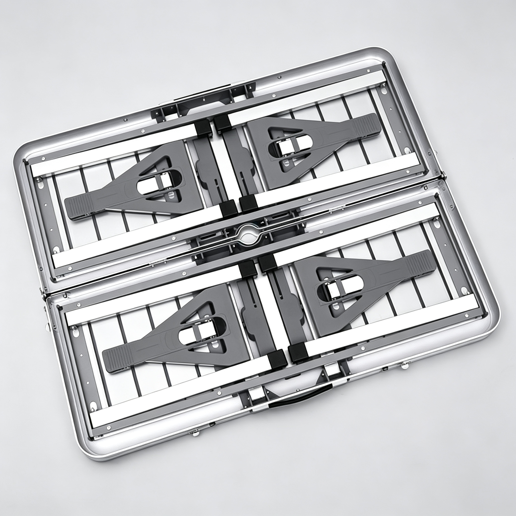 Integrated four-seat outdoor table