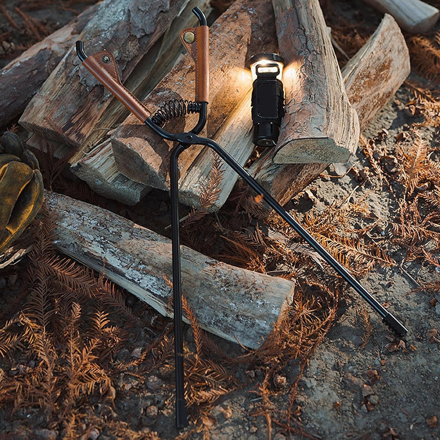 Power-assisted spring design barbecue tongs