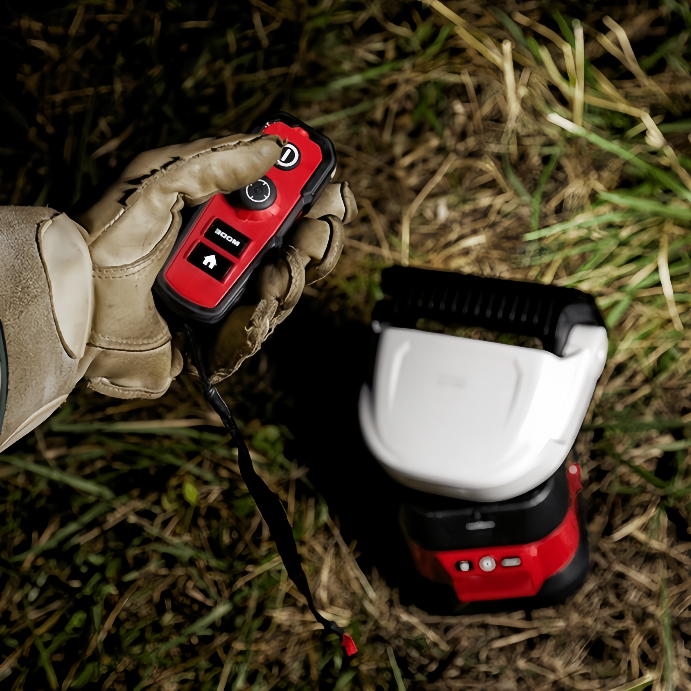 Remote-Control LED Searchlight-Ultra-Bright Long-Range Outdoor Spotlight