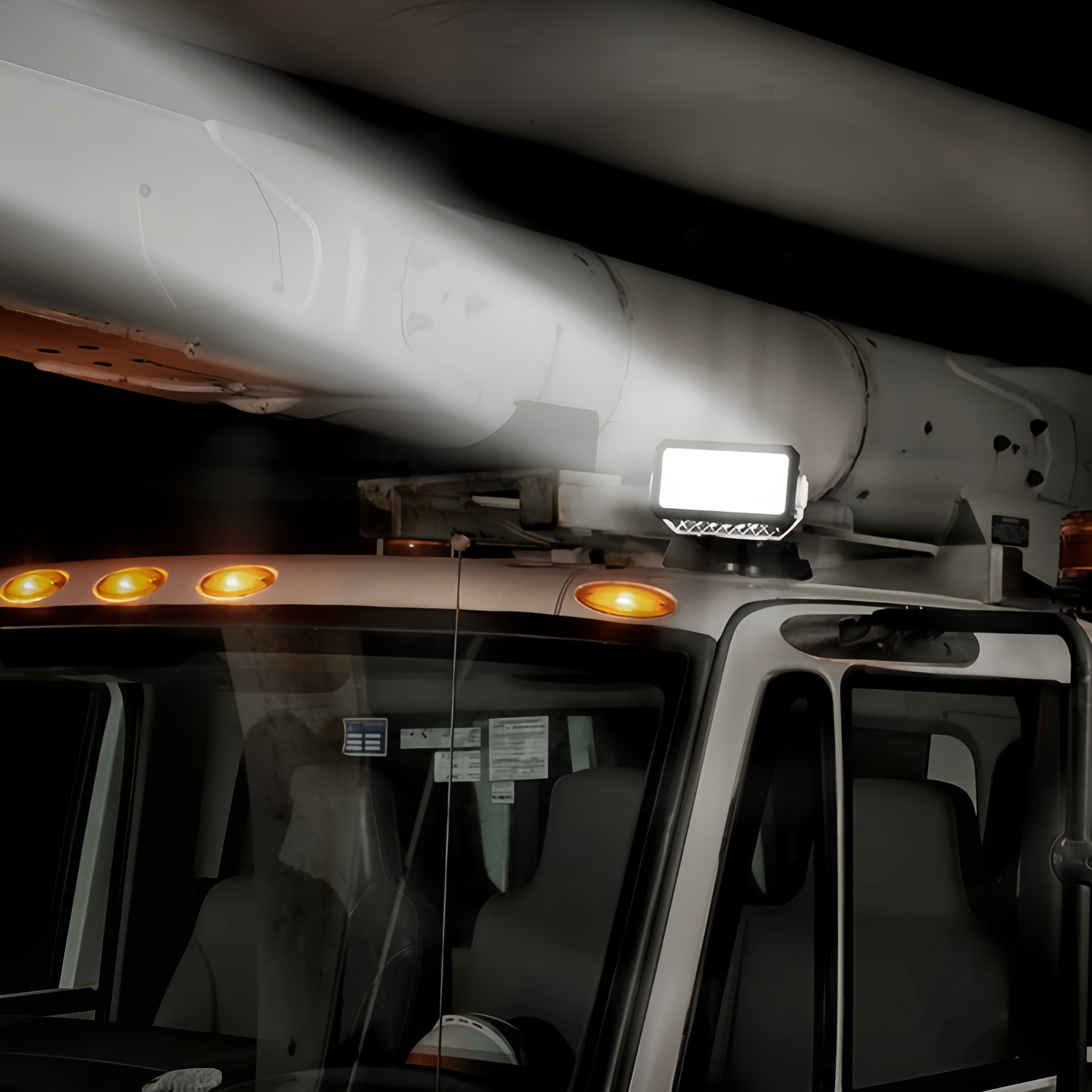 Remote-Control LED Searchlight-Ultra-Bright Long-Range Outdoor Spotlight