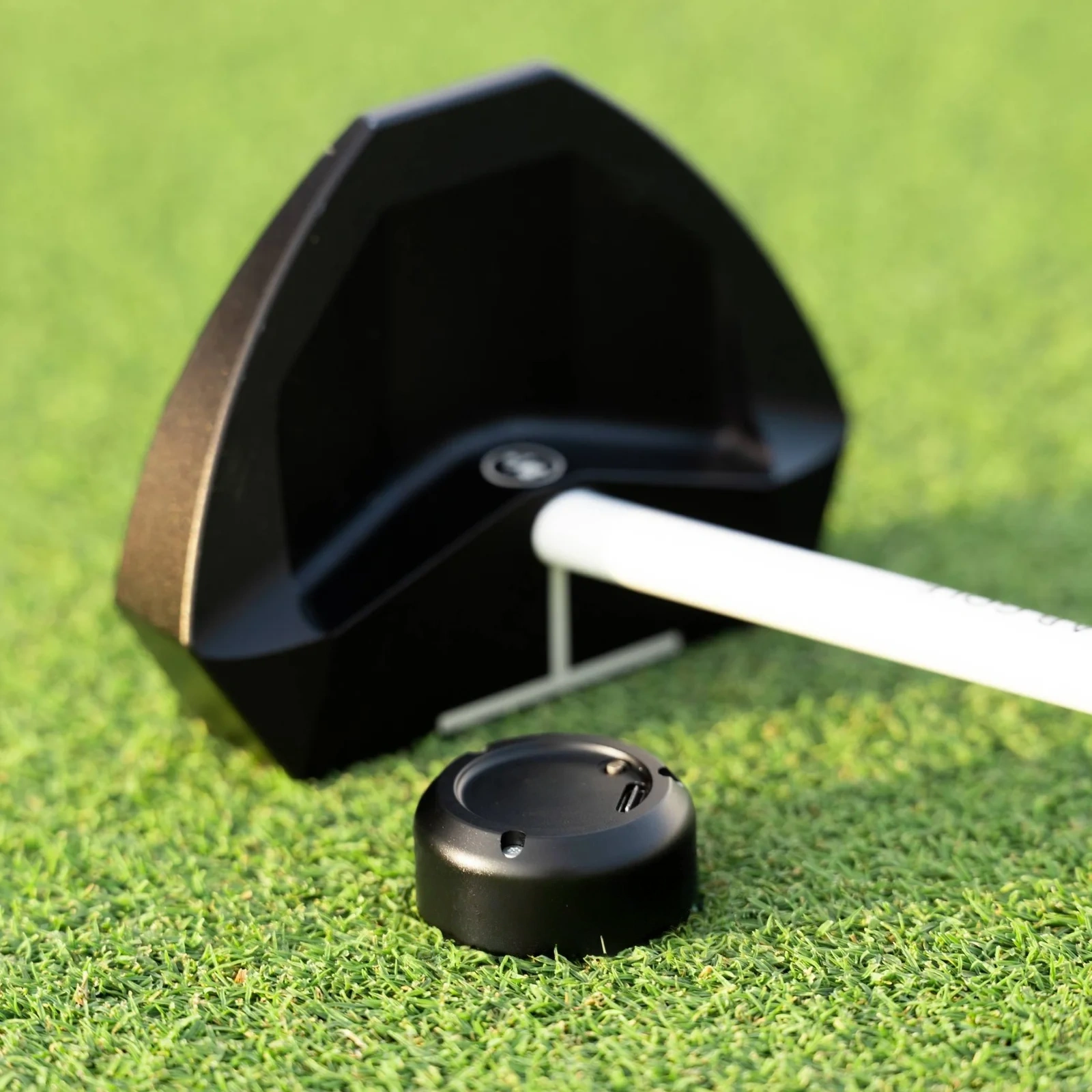 Smart Golf Putting Analyzer-Real-Time Stroke Sensor with AMOLED Touch Display & Precision Training System