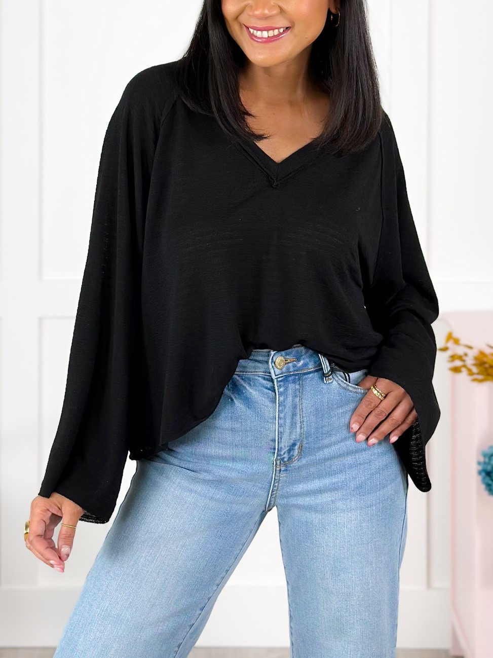 HOT SALE Textured Long Sleeve V Neck Top with Seam Detail