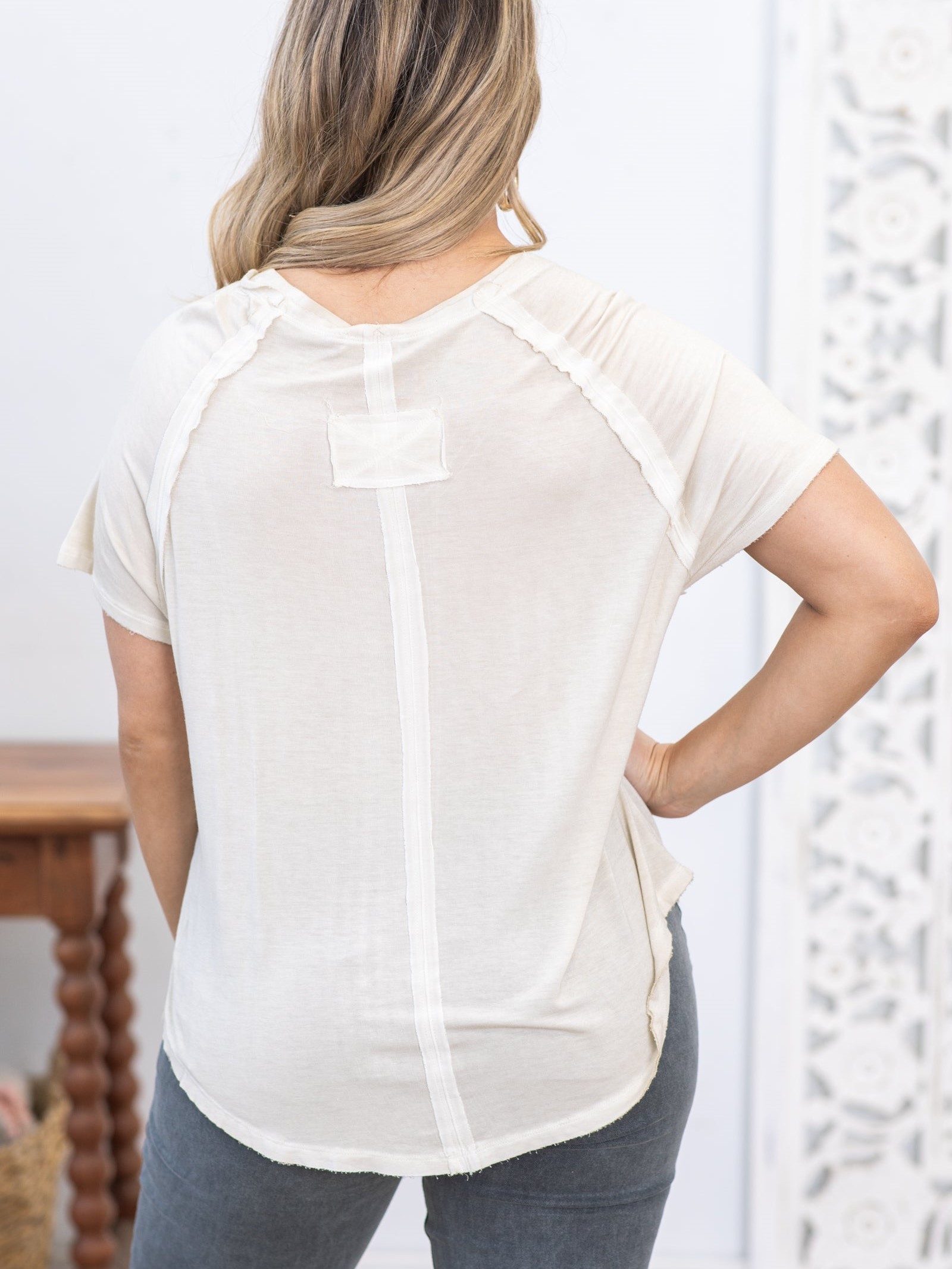 Overszied Short Sleeve Hi-Low Hem Relaxed Tee