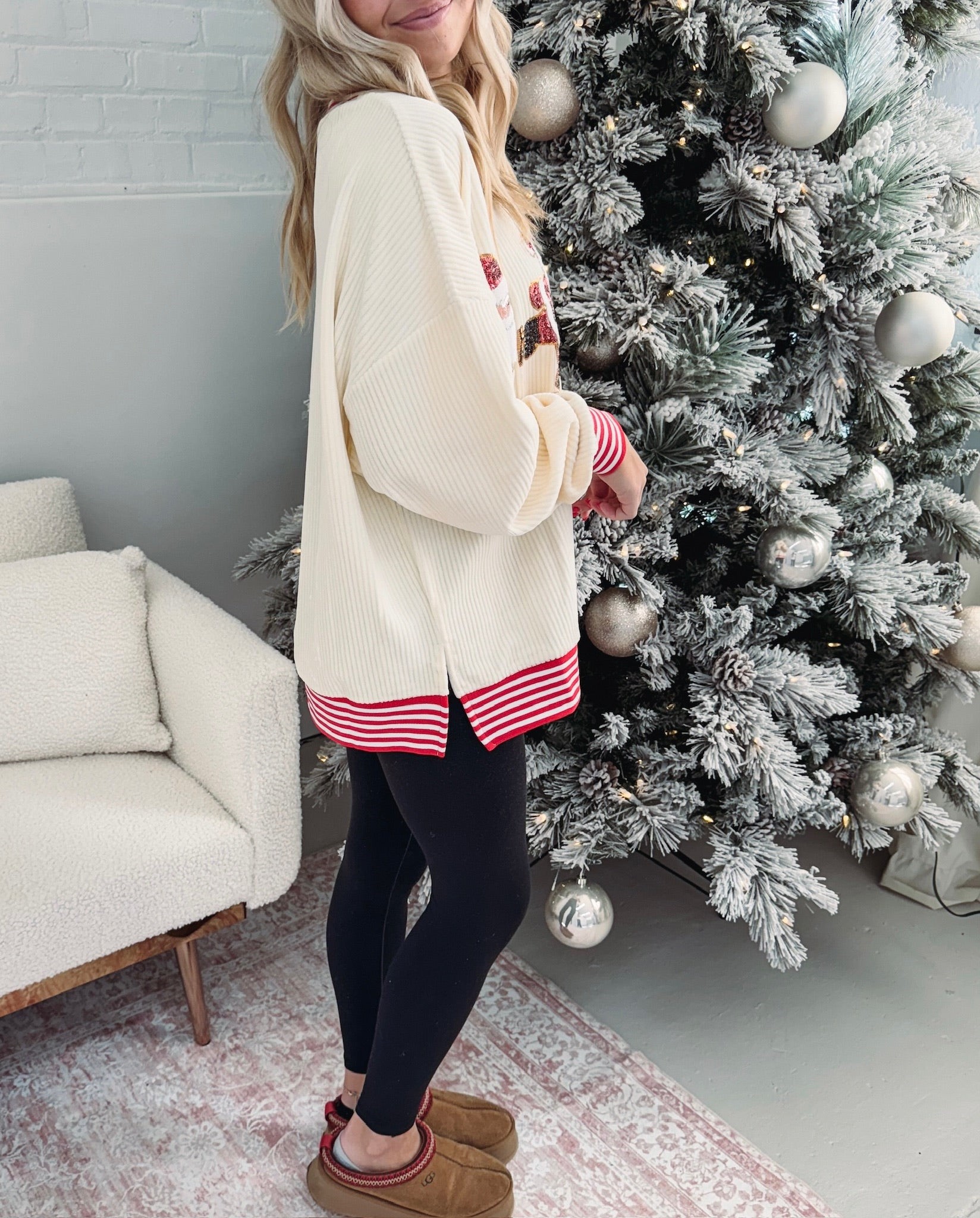 2024 Women's Skating Santa Sequin Pullover (Buy 2 Free Shipping)