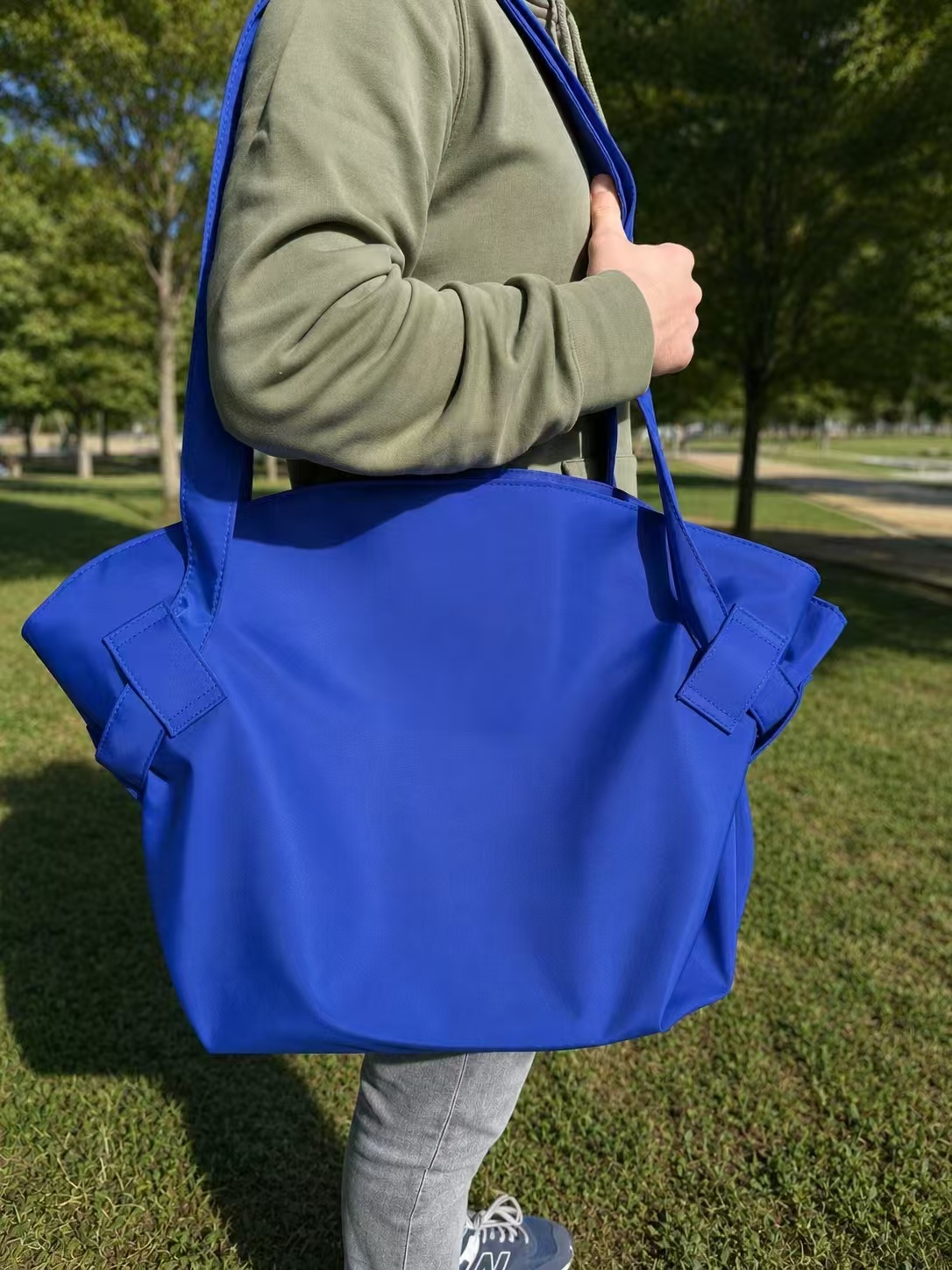 Minimalist Bow Nylon Shoulder Tote Bag for Daily Use