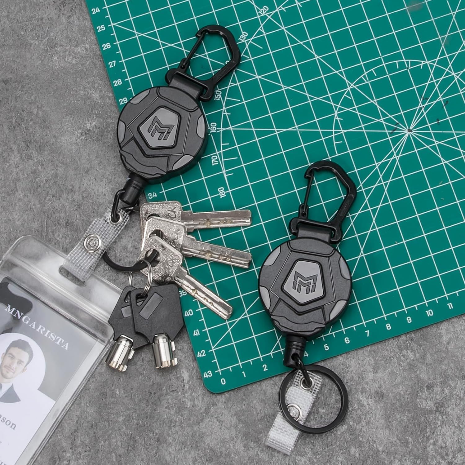 Retractable Keychain Clip, Heavy Duty Badge Reel with Carabiner, Anti-Lost Key Holder for Keys ID Cards & Work Badge