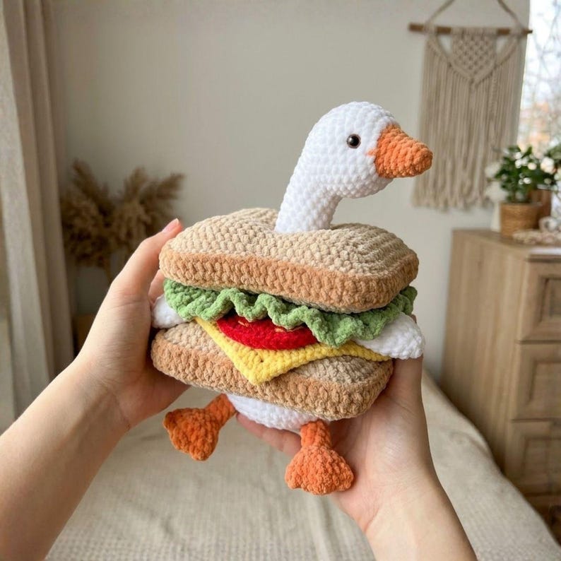 Reversible Crochet Duck Sandwich Fidget Toy, Handmade Amigurumi Stress Relief Plush, Cute Knitted Goose Anxiety Toy for Kids Adults