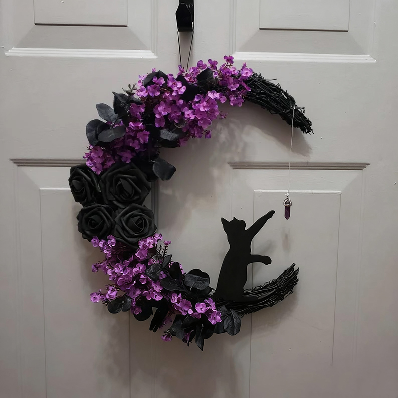 Gothic Black Cat Crescent Moon Wreath with LED Lights – Halloween Wall Decoration