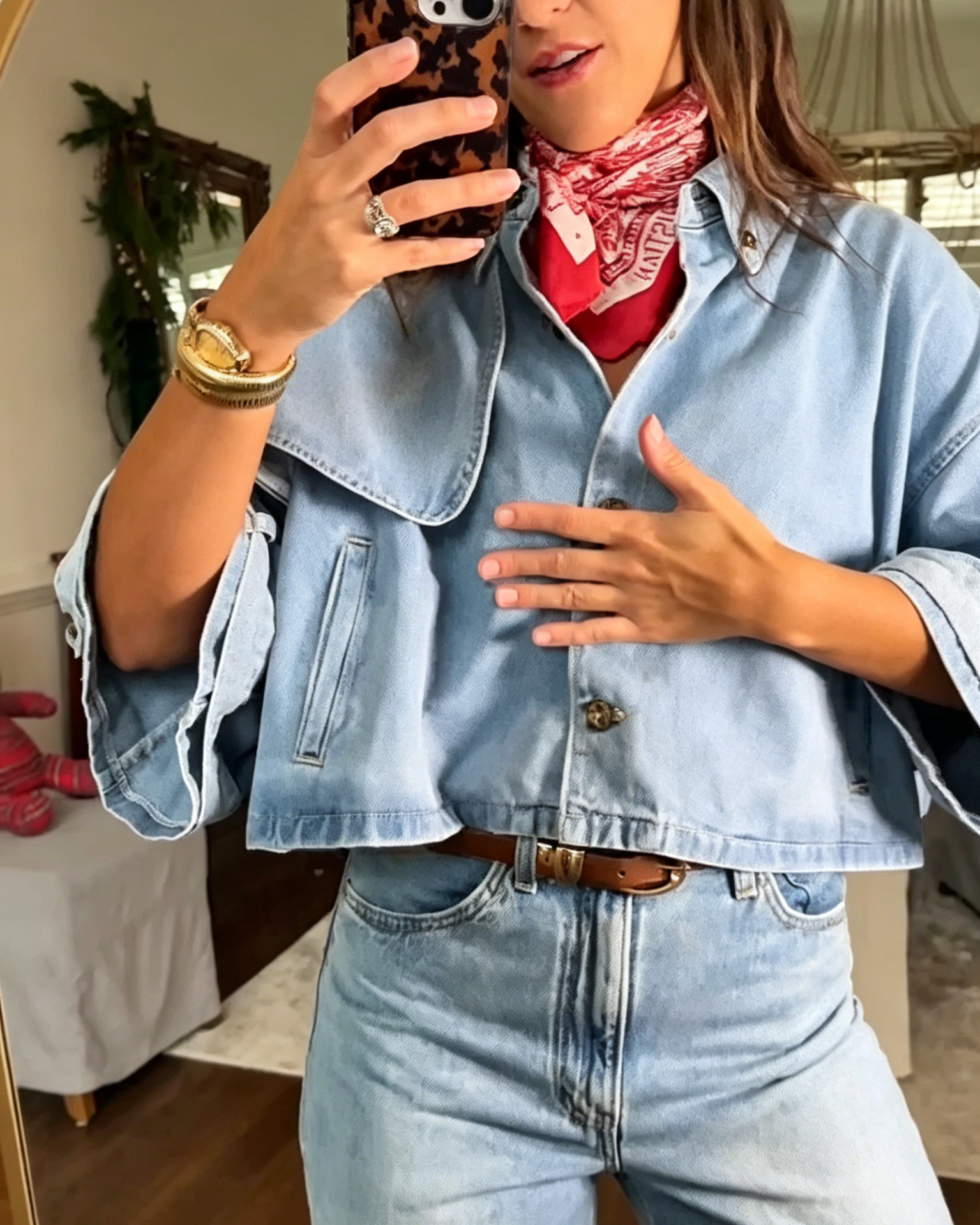 Cropped Wide Lapel Light Wash Denim Jacket
