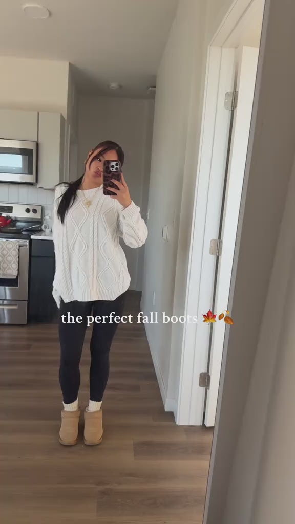 Ultra Mini Boots