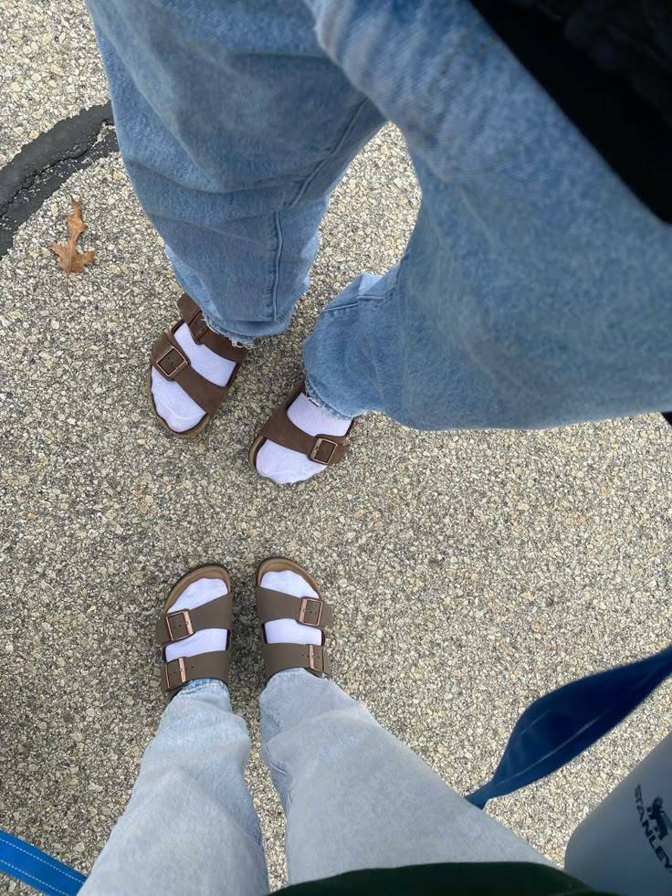 Double Strap Clogg's