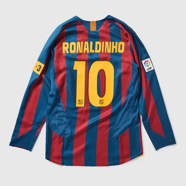 Nike FC Barcelona 2006 Reissue LS Shirt with Ronaldinho 10