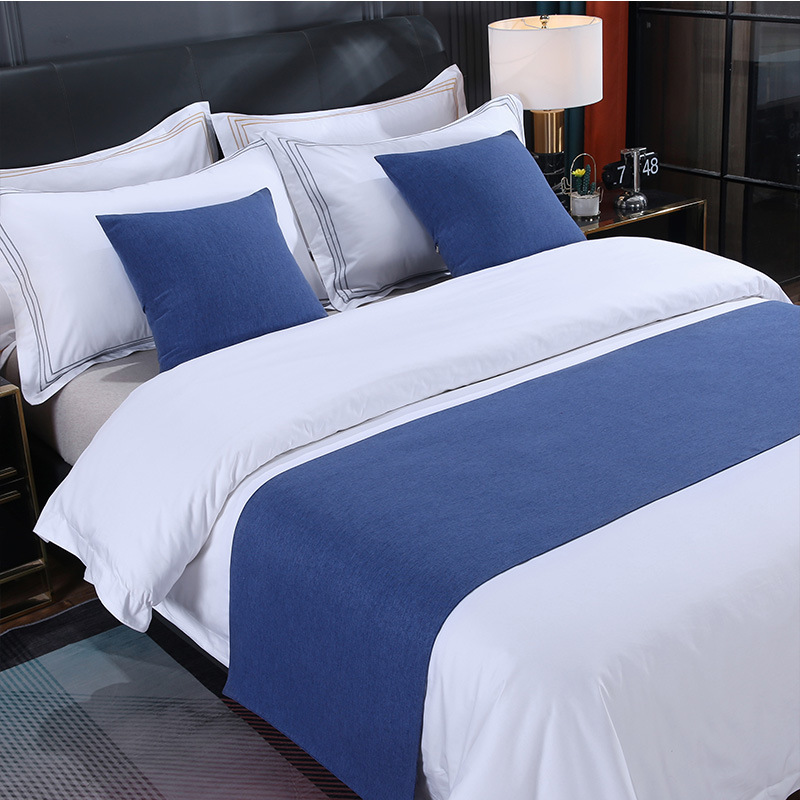 Luxury Customized Hotel Bed Runner Set Elegant Bedspreads with Matching Pillows for 5 Star Hotel Bedroom Decoration
