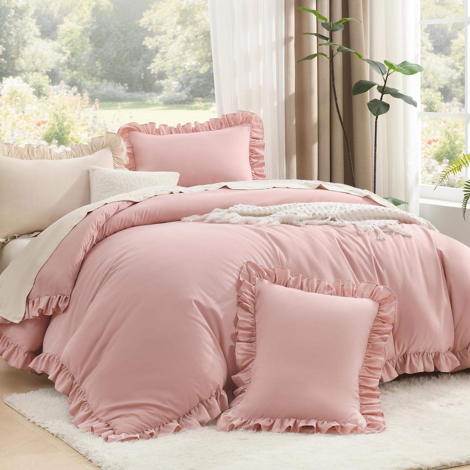 Custom 3 Pieces Pink Ruffle Edge Comforter Set Vintage Shabby Chic Style All Season Soft Breathable for Bedroom Home OEM ODM