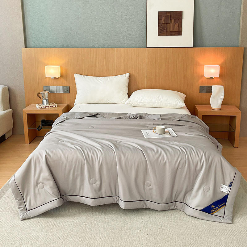 Custom OEM ODM Hilton Style Soybean Fiber Summer Quilt Soft Durable Breathable Quilt Suitable for All Home Hotel Use