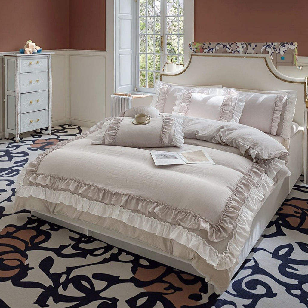 Custom OEM ODM Palace Style Ruffle Double Layer Bedding Set 200TC Reactive Dyed for Wedding Hotel Home