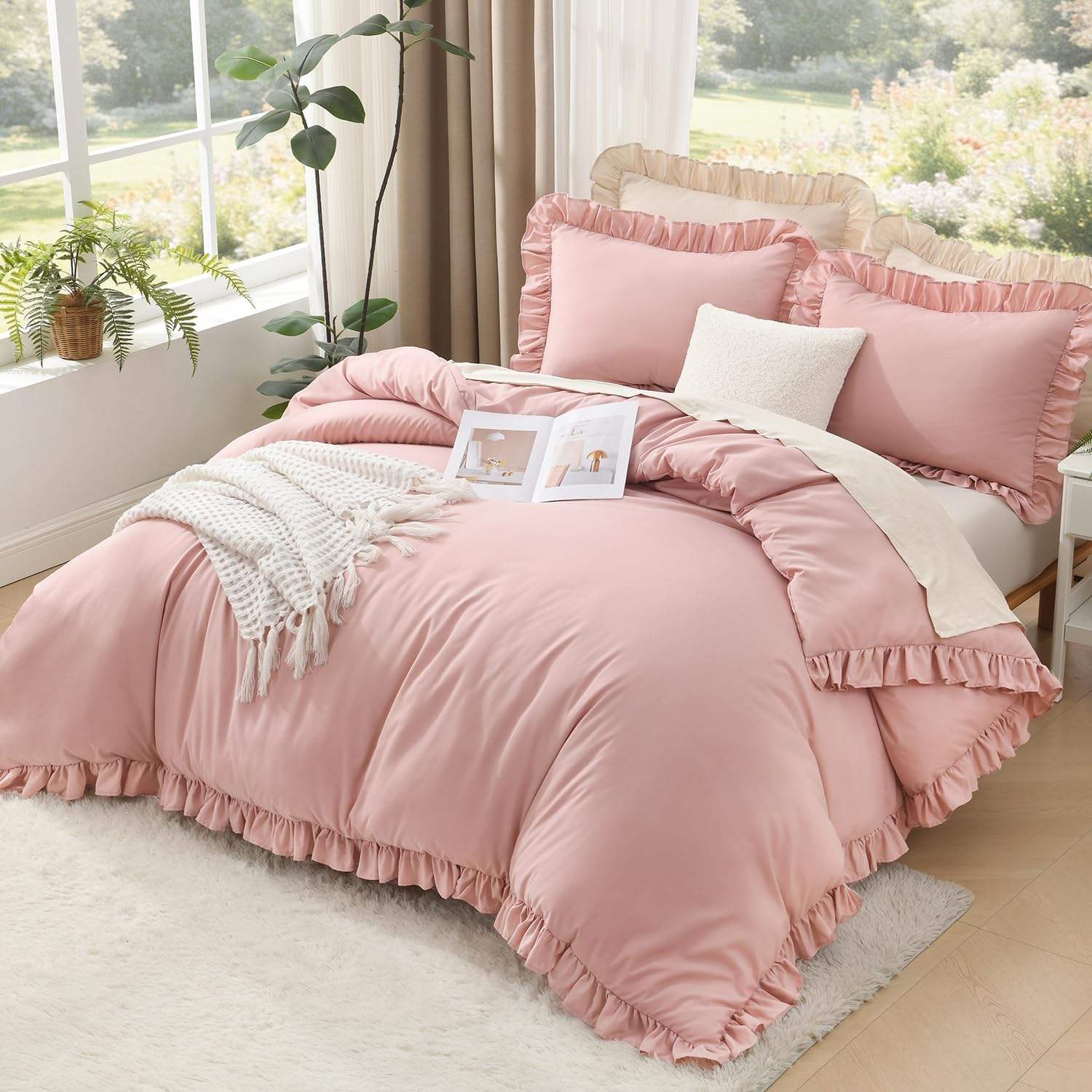 Custom 3 Pieces Pink Ruffle Edge Comforter Set Vintage Shabby Chic Style All Season Soft Breathable for Bedroom Home OEM ODM