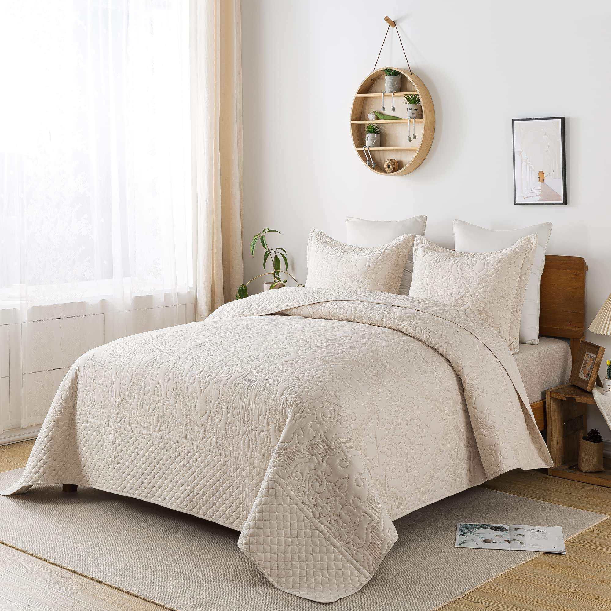 Microfiber Quilted Bedding Set Modern Style Soft Breathable Fabric Luxurious Bedspread Coverlet for Home Bedroom Use ODM OEM