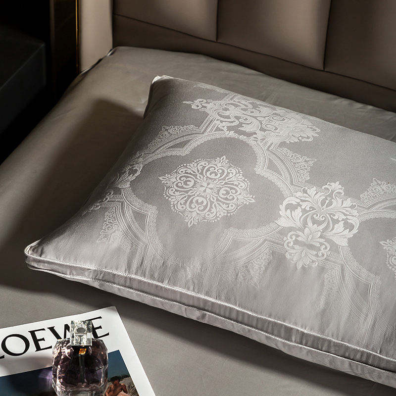 Premium 100% Cotton Cover White Goose Down Pillow Bacteriostatic Skin Friendly Ergonomic Neck Support Pillow for Hotel Home