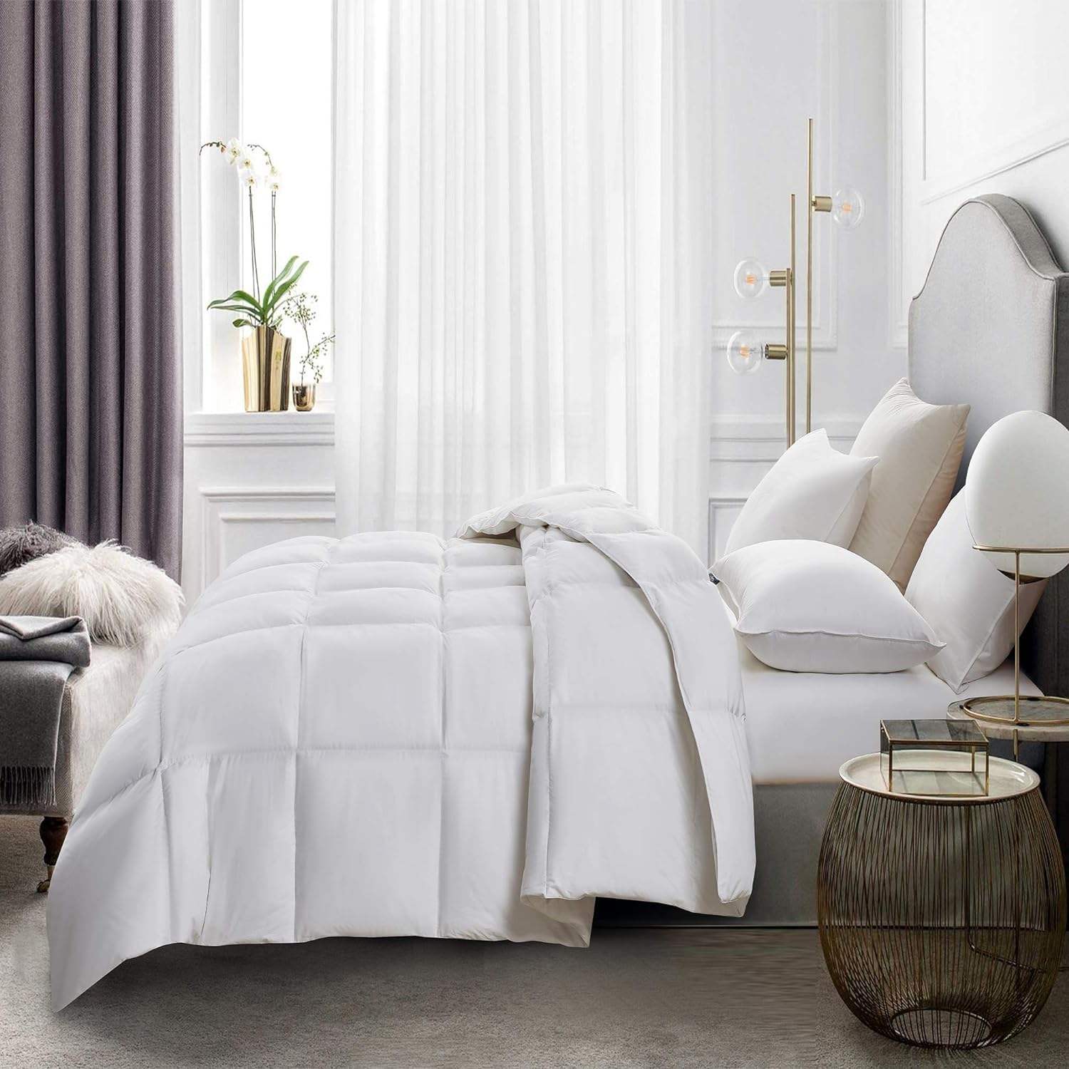 Custom Hotel Home Luxury Goose Feather Down Comforter 100% Cotton Cover Hypoallergenic All Season for Bedroom Home OEM ODM