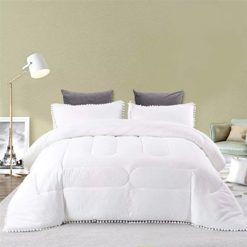New Arrive All Season Comforter Set OEM ODM With Pom Pom Trim Skin Friendly Breathable Warm for Daily Home Hotel Use