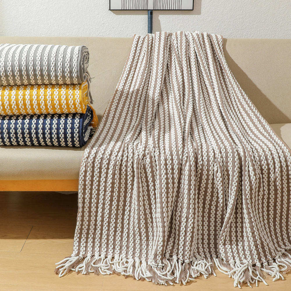 Custom OEM ODM 100 Percent Acrylic Knitted Throw Blanket Tassel Design for Hotel Home Decoration Design for Home Travel