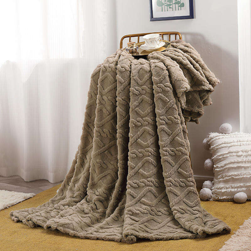 Custom OEM ODM Thick Rabbit Plush Blanket Solid Color Winter Warm King Size 230x250cm Hotel Home Use