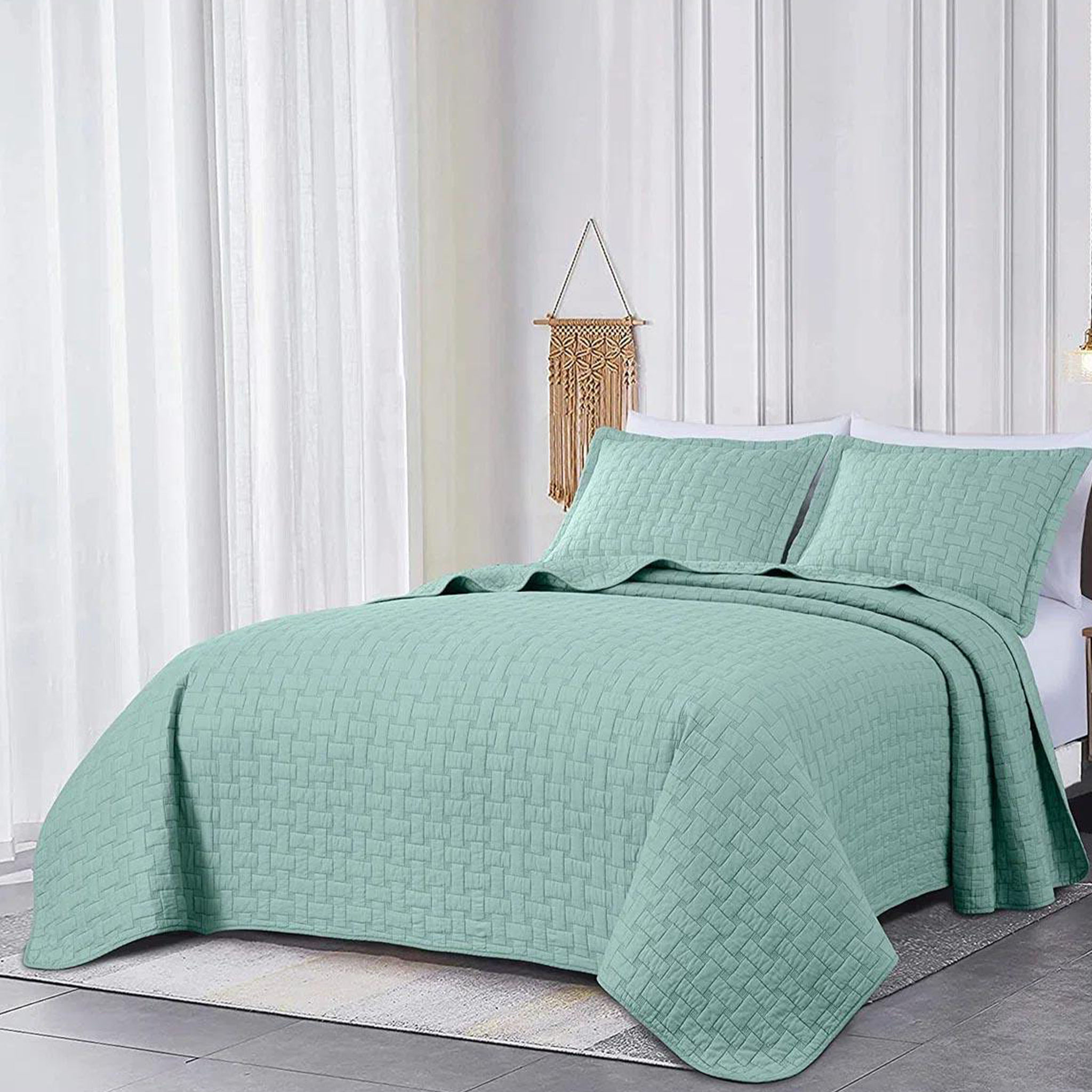 The Bedspread Features a Fresh Light Green Tone and Classic Quilted Pattern Striped Perfect for Romantic Bedroom Decor OEM ODM