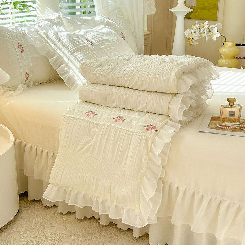 Custom OEM ODM French Style Princess Wind Washed Cotton Four Piece Bed Skirt Set With Embroidery for Summer Home Bedroom