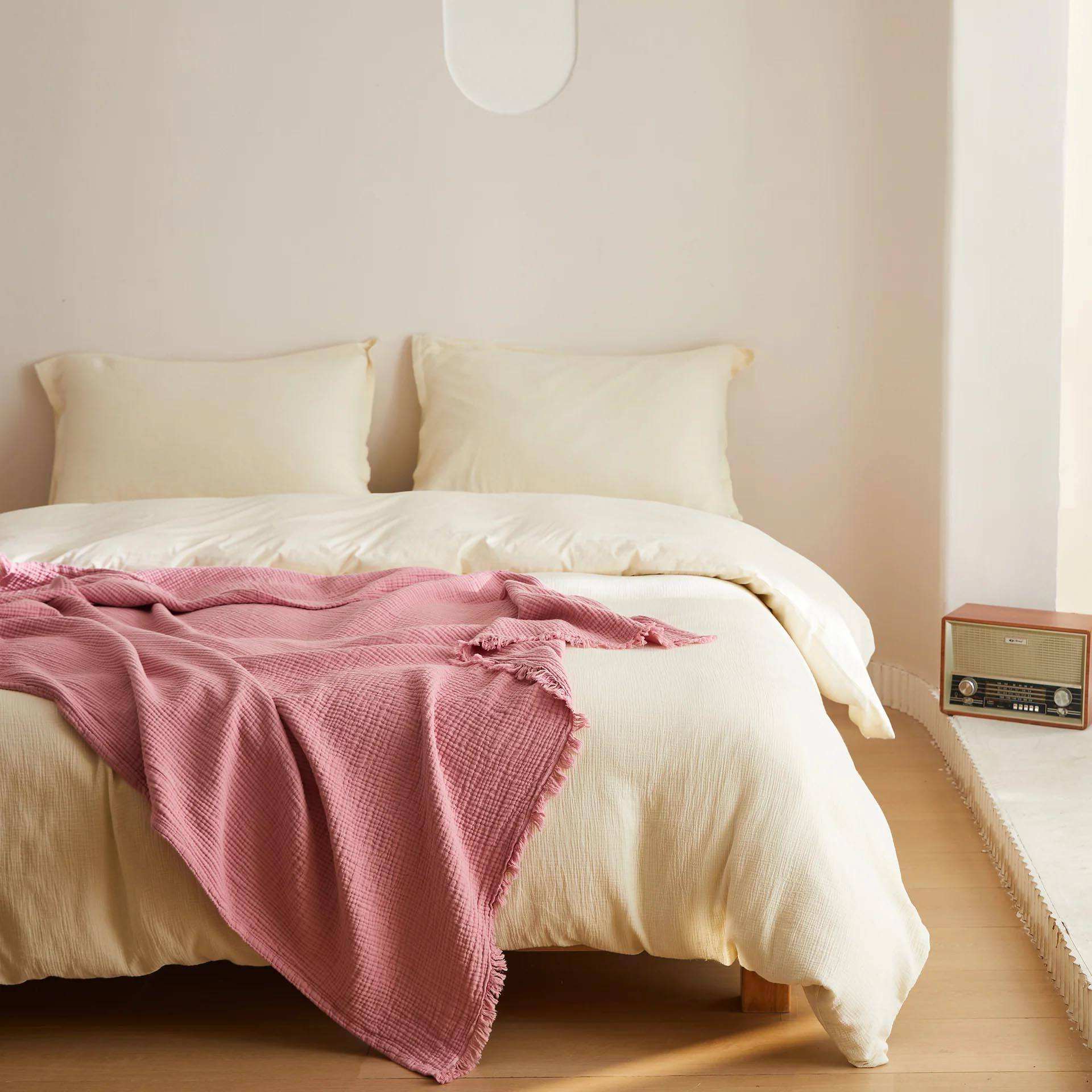 High Quality Muslin Gauze Throw Blanket with Tassels Pink Woven Fabric Soft Breathable for Home Decor OEM ODM