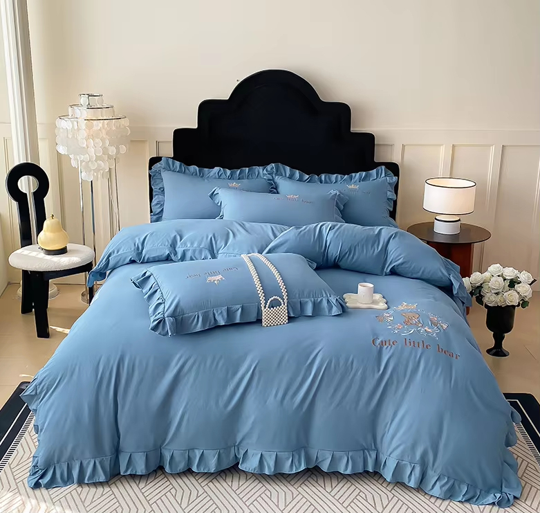 Premium French Style Washed Cotton Bedding Set Ultra Soft Breathable Embroidered Ruffle Trim Bed Set for Home Hotel Decoration