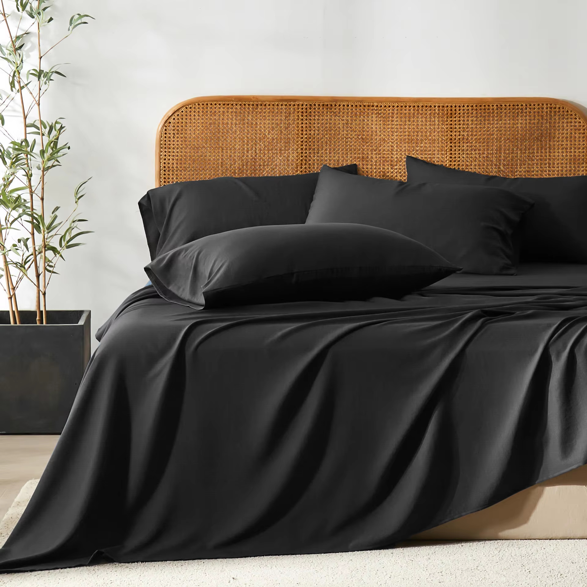 Wholesale Premium 4 Piece Hotel Silky Bedding Set Rayon Derived From Bamboo With 16 Inch Deep Pocket Cooling Sheet Set